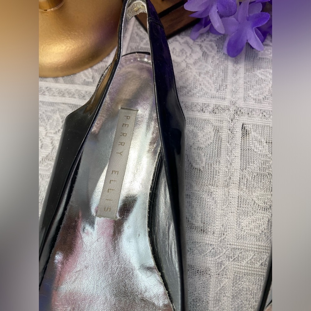 🌹 Perry Ellis 🌹 Patent Leather Flat Pumps 8AA - Picture 4 of 9